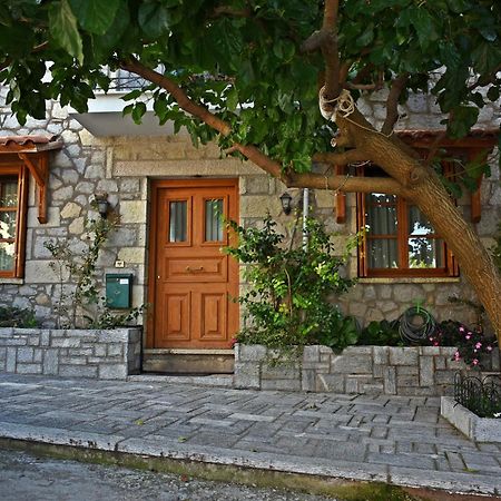 Dimos Suite Arachova Exterior foto